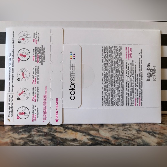 Color Street 𝐇𝐀𝐕𝐀𝐍𝐀 𝐇𝐎𝐍𝐄𝐘 (retired) - Picture 3 of 3